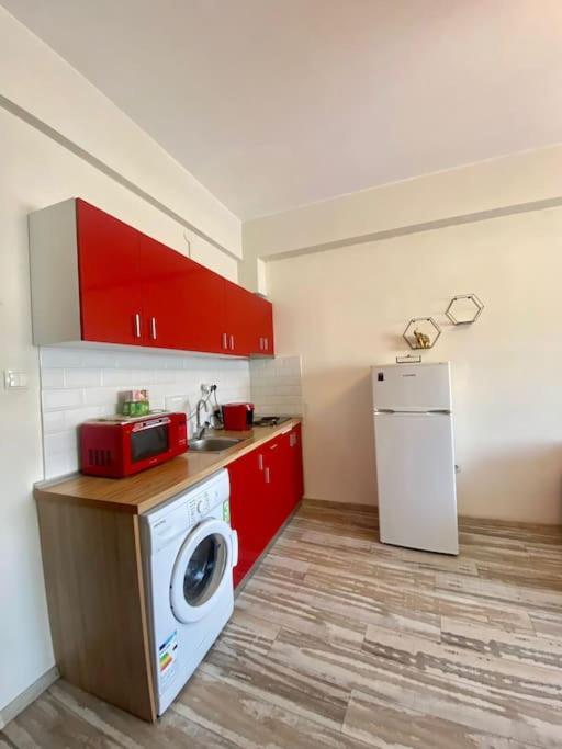 Red Cozy Ultracentral Old Town บูคาเรสต์ ภายนอก รูปภาพ