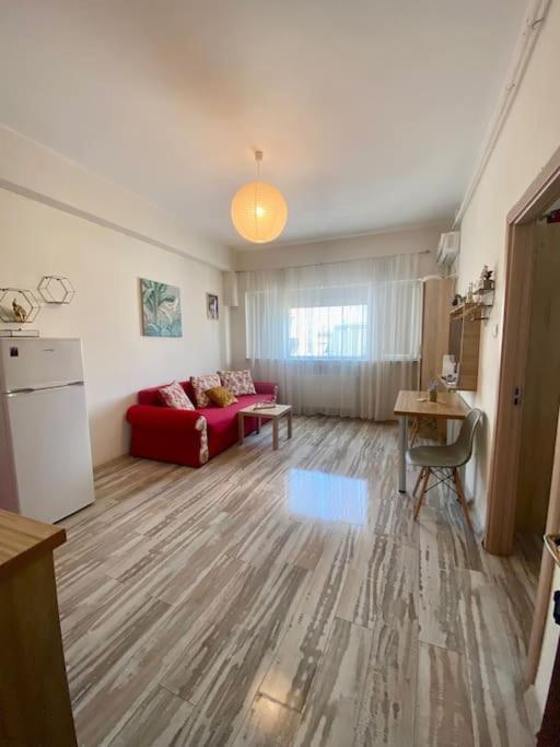 Red Cozy Ultracentral Old Town บูคาเรสต์ ภายนอก รูปภาพ